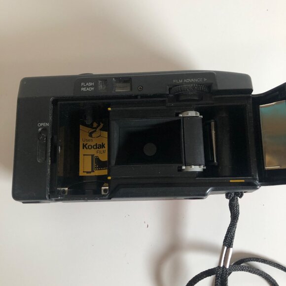 Kodak Red S100EF S Series 35mm Point and Shoot Camera Vintage - Picture 5 of 5